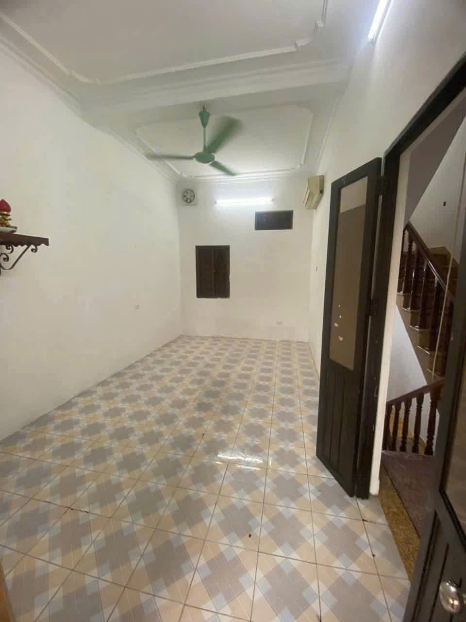 Cho thuê nhà ngõ 260 Tân Mai 3 tầng x 40m2, 3 ngủ, 8.5 triệu - KD nhỏ kết hợp ở gia đình - Ảnh 2